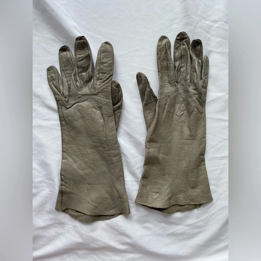 Vintage Buttery Soft Grey Leather Gloves